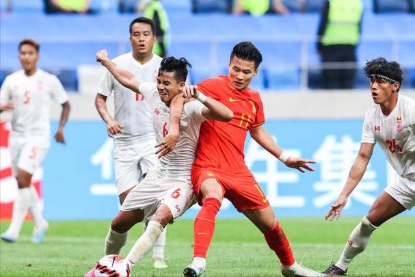 中国vs缅甸足球进场视频的相关图片