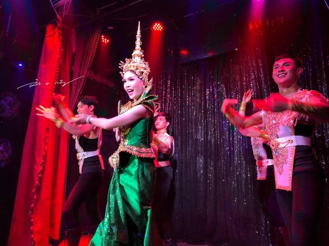 中国人vs泰国人跳舞的相关图片