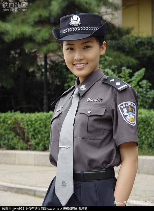 中国女警vs香港女警的相关图片