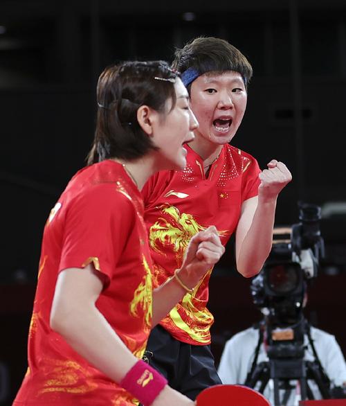 日本vs中国女乒的相关图片